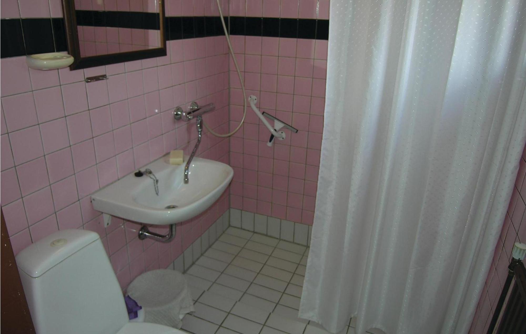 Awesome Home In Ronne With Wifi Εξωτερικό φωτογραφία